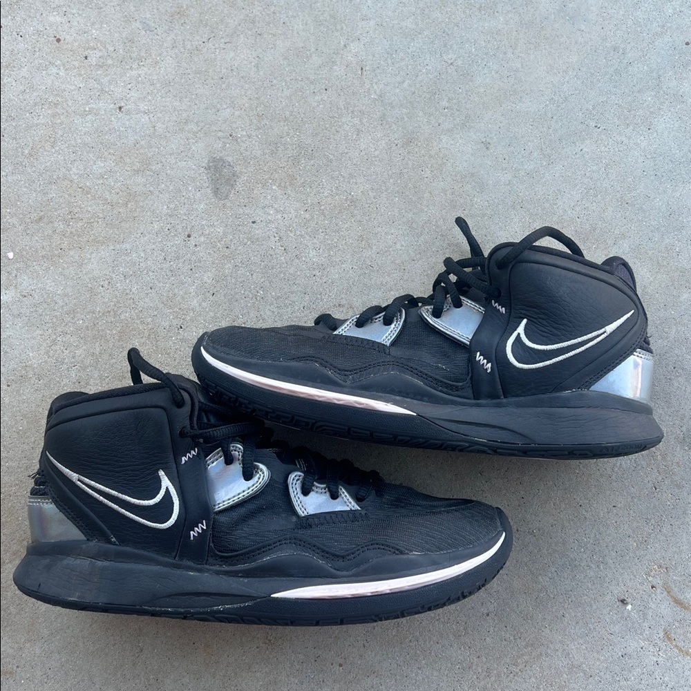 Nike Kyrie Infinity Sneakers Black with silver Highlights size 7 - Picture 12 of 12